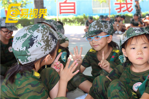 小朋友們開心應(yīng)對每天的挑戰(zhàn)，加油！